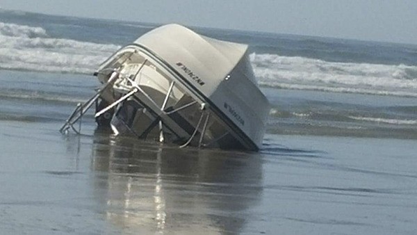 The boat after making its way ashore.....