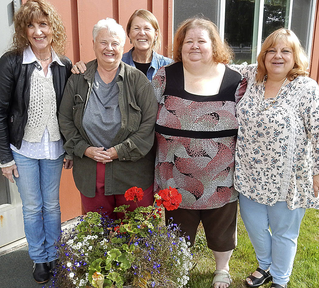 Garden club resumes monthly meetings