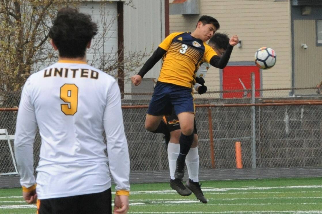 Forks’ Kevin Udave-Ramos in action against Winlock.