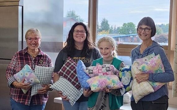 Girl Scout Troop 41844 presented pillows to Soroptimist International of the Olympic Rain Forest at their October meeting. The Girl Scouts made the pillows at Ginger’s Closet sewing room. They will be part of the comfort kits SIORF assembles and donates to children in emergency foster placement.
Pictured: Sharla Fraker, SIORF, Alyssa Brickey, GS leader, Mackenzie Brickey, GS, and Cindy Mesenbrink, SIORF. Submitted photo